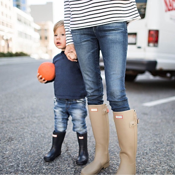 HUNTER Kids' First Classic Waterproof Rain Boot - Picture 3 of 7